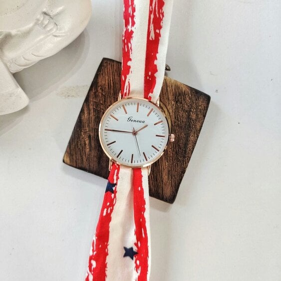 The Colourful Aura Red Star Print Changeable Fabric Strap Tie Knot Women Geneva Wristwatch
