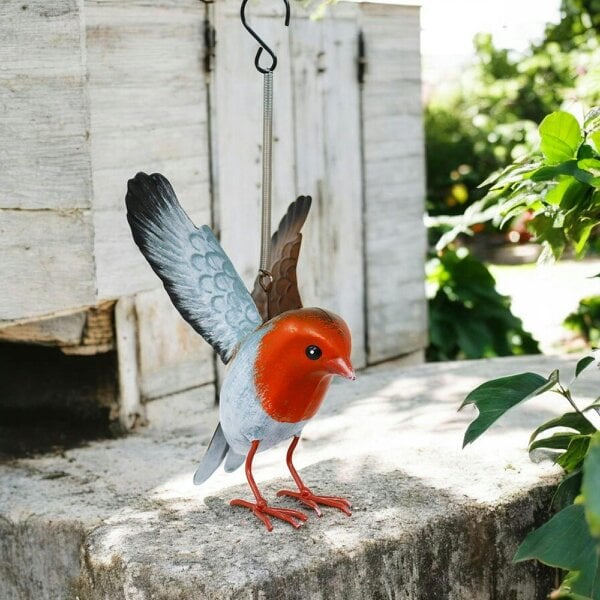 EDH Door Hardware Small Metal Hanging Robin (14cm x 10cm x 10cm) – Handcrafted Weather-Resistant Bird Ornament – Decorative Hanging Robin