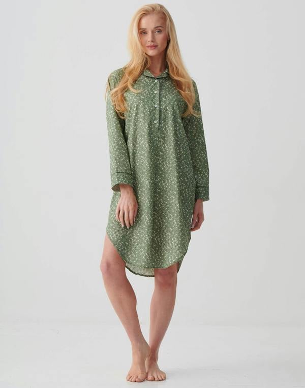 British Boxers Women's Crisp Cotton Nightshirt – Shrub Sage Flower