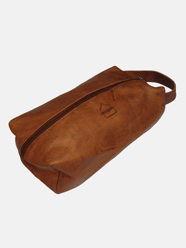 Berber Leather Leather Wash Bag in Tan