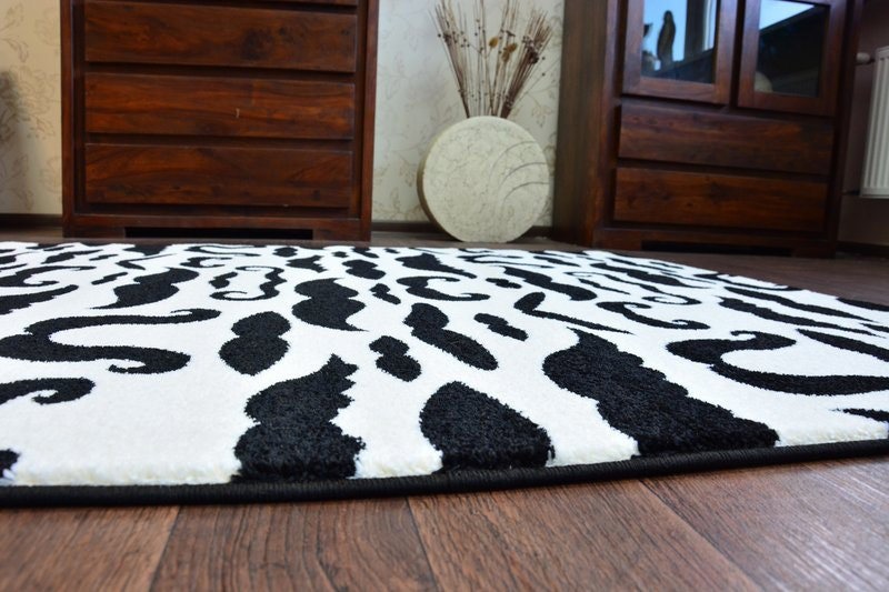 RugsX Sketch Moustaches Rug - Black & White