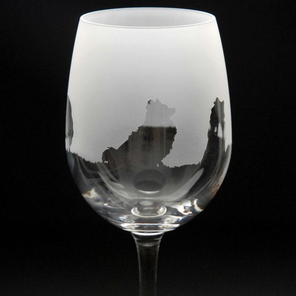 Glyptic Glass Art Pomeranian Dog Crystal Wine Glass - Hand Etched/Engraved Gift