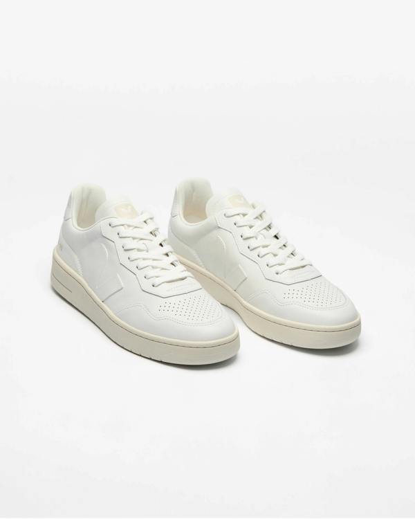 VEJA V - 90 OT Leather Mens Trainers - Extra White | CHO | Designer Mens Trainers