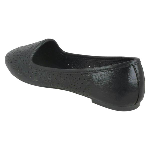 Spot On Ladies Spot On Punched Vamp Ballerinas