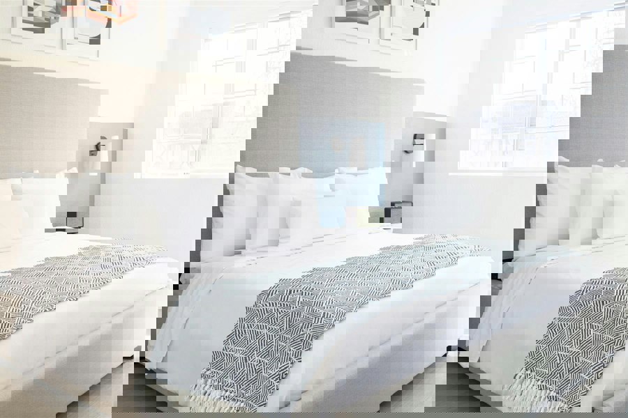 Emma Barclay Zahra Navy Blanket/Throw