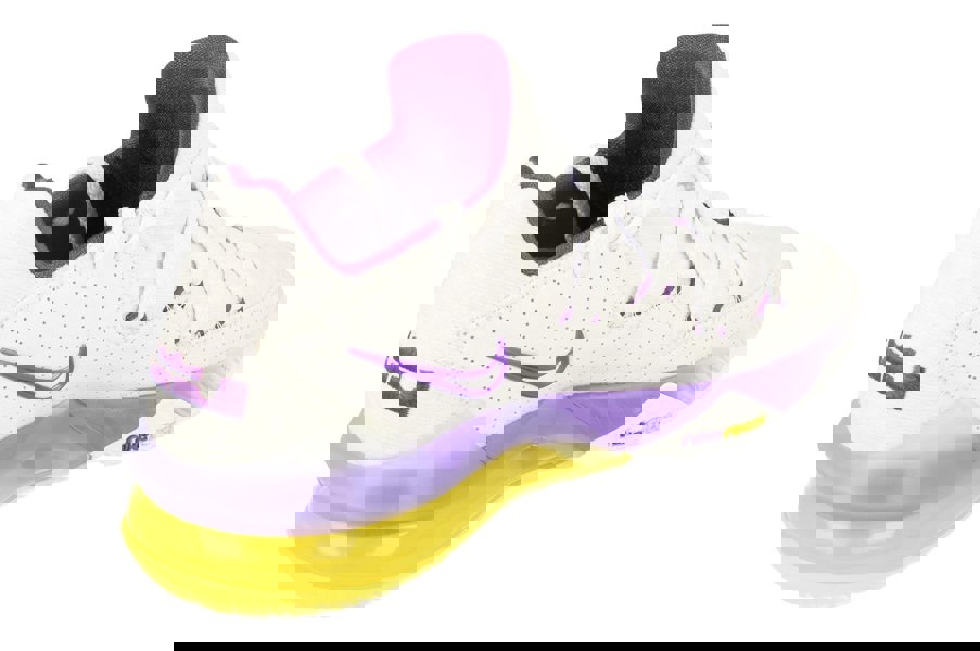 Nike Lebron Xvi Low Mens Basketball Trainers Cd5007  102 - White Voltage Purple 102 - Photo 2