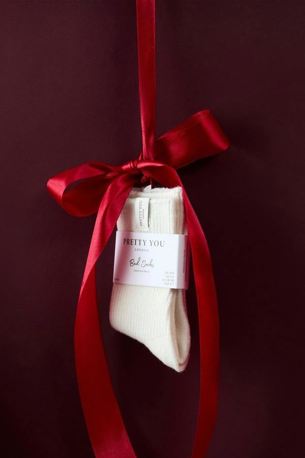 Pretty You London Cashmere Blend Bed Socks in Cream