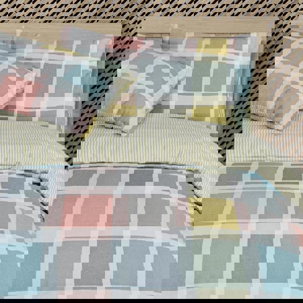 Smart Living Luxury Super Soft Crosshatch Check Reversible Complete Bedding Set