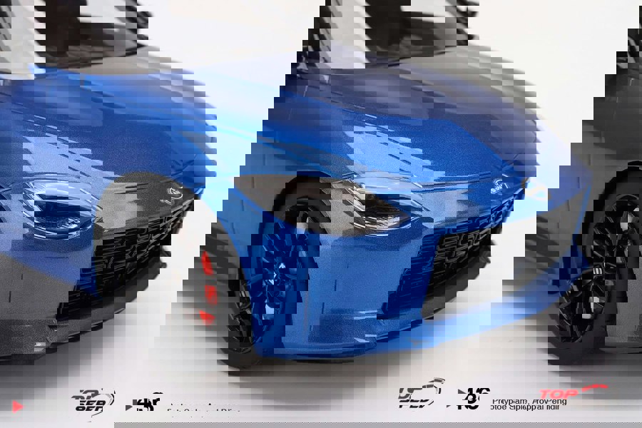 TSM Nissan Fairlady Z Version ST 2023 Seiran Blue RHD 1:18 Scale TSM TS0436