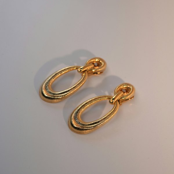 Gold Trip Vintage Brushed Gold Oval Link Earrings