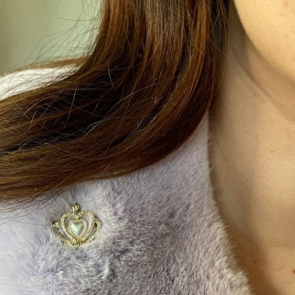 small crown brooch, gold tone finish, crystal and pearl details, regal accessory for lapels or scarves, vintage inspired royal brooch
