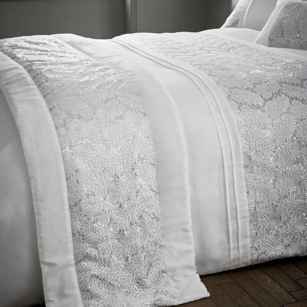 Portfolio Home Rouen Quilted Bed Runner