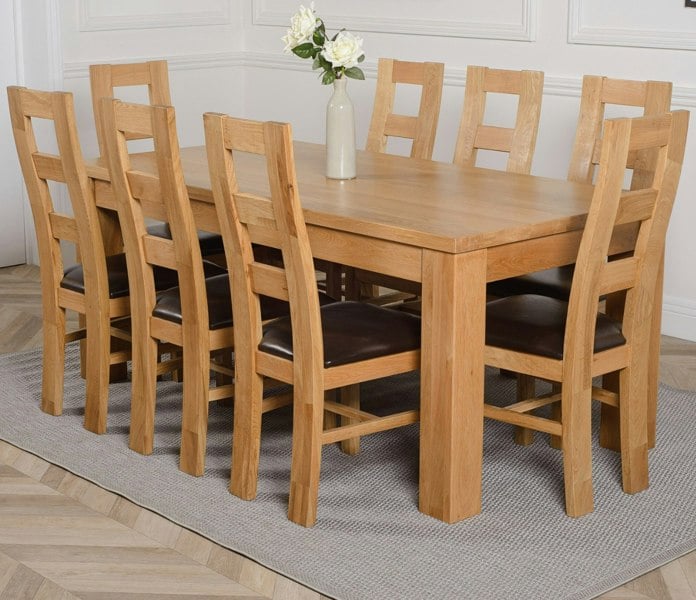 That's Furniture Dakota Large Oak Dining Table with Yale Oak Chairs