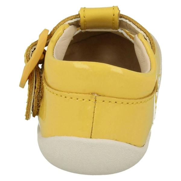 Clarks Girls Clarks Cut Out Detailed Shoes Roamer Star