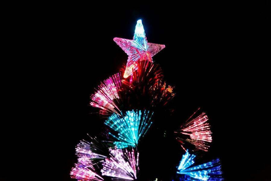 3ft Multicolour Fibre Optic Pre-Lit Christmas Tree with 8 Light Modes and PVC Tips image 3