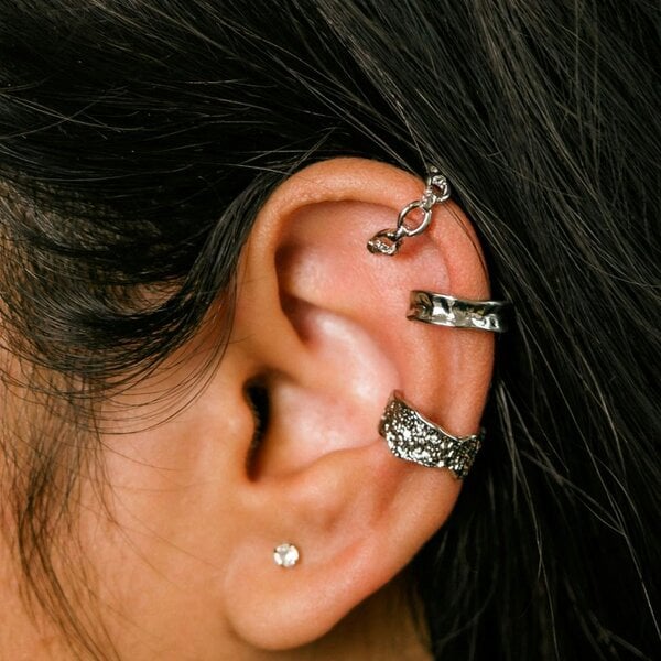 The Colourful Aura Silver And Gold 3 Piece Non Piercing Adjustable Hammered Wire Ear Wrap Cuff - Silver - Silver