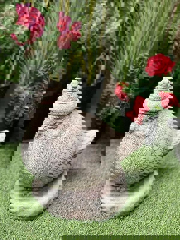 Stone Cast Christmas Robin Garden Ornament