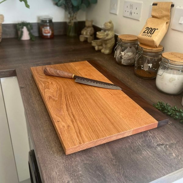 Giraffes & Craftz Oak, Walnut & Cherry Chopping Board