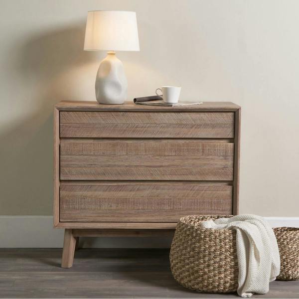 Sanders Cream Table Lamp