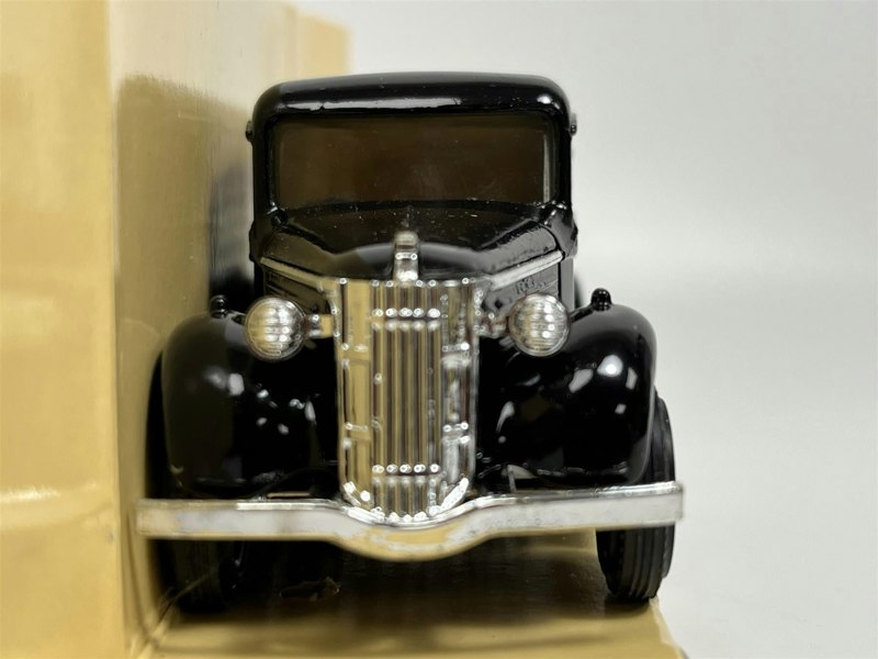 MCSlots GMC Van 1937 Goblin Electric Cleaners Models of Yesteryear 1:45 Scale Matchbox Y12D S5