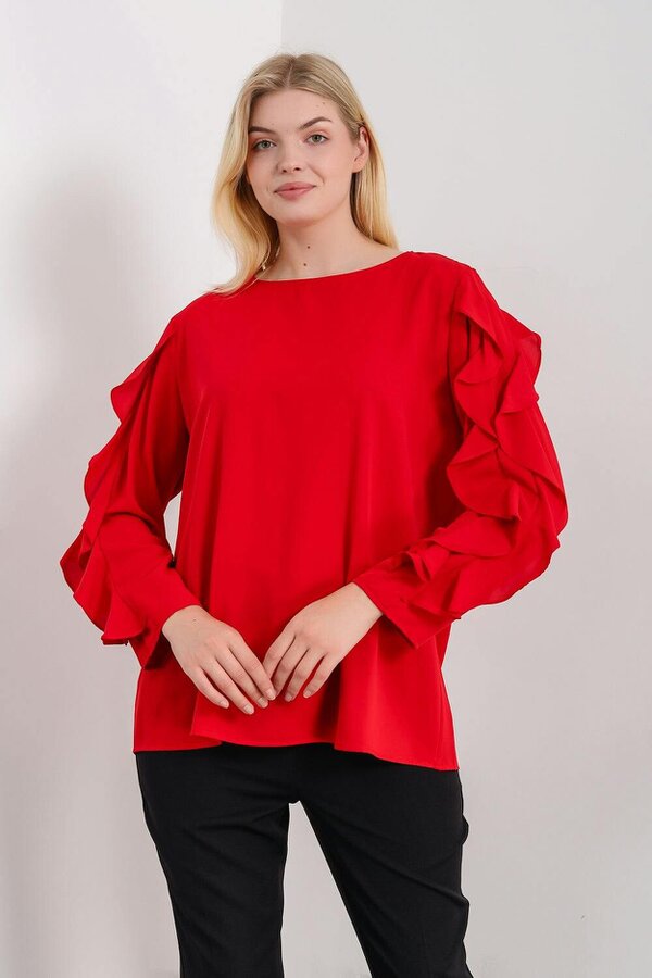 Hoxton Gal Oversized Ruffle Sleeve Relaxed Fit Top In Red