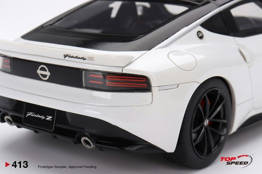 TSM Nissan Fairlady Z Version ST Everest White RHD 1:18 Scale TSM TS0413