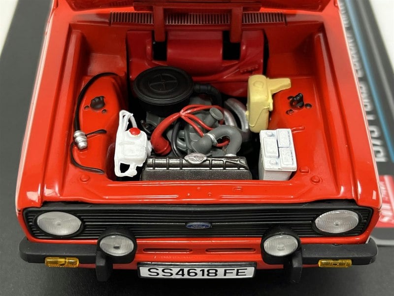 1975 ford escort mkii 1600 sport red 1:18 scale sun star 4618