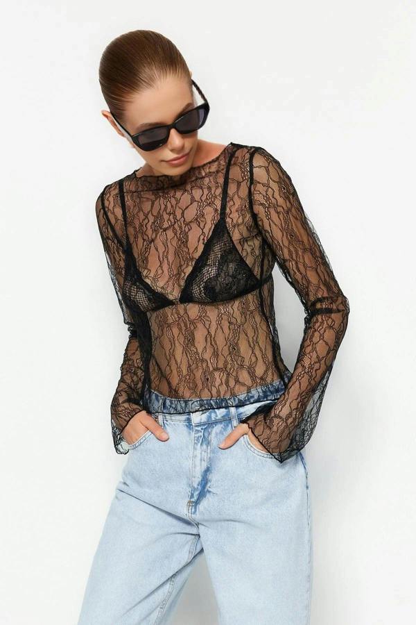 WOVCOR Boat Neck Lace Stretch Knit Blouse