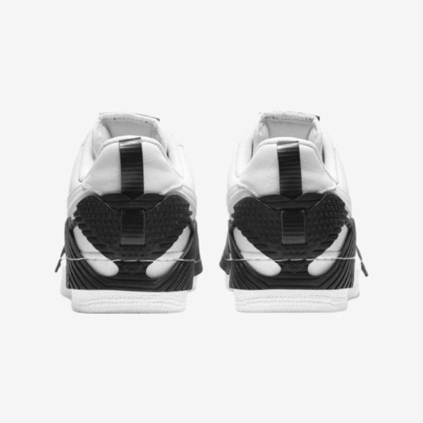 Nike Sneakers   in  White
