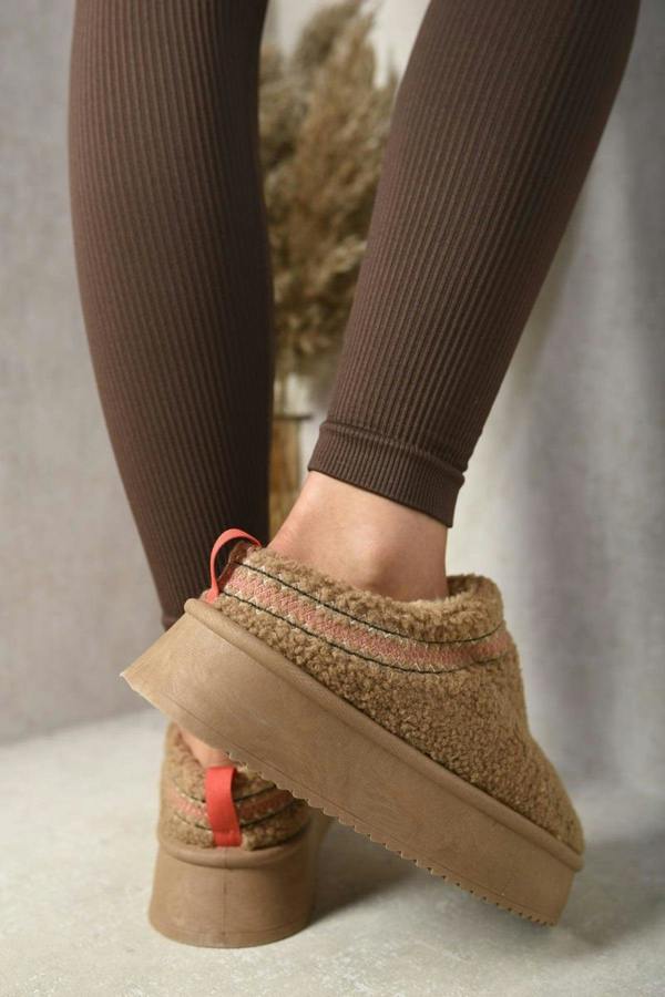 Cora Ankle Cozy Plush Lining Thick Sole Fluffy Slippers - Camel
