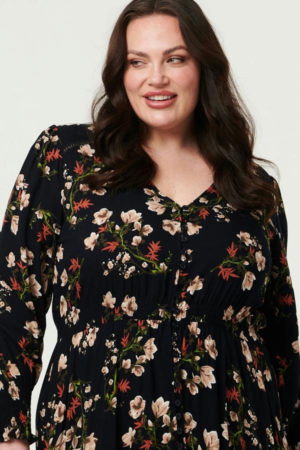 Izabel London Curve Floral Shirred V-Neck Maxi Dress