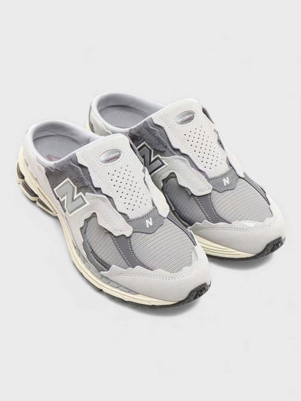 New Balance 2002R Mule Protection Pack Grey