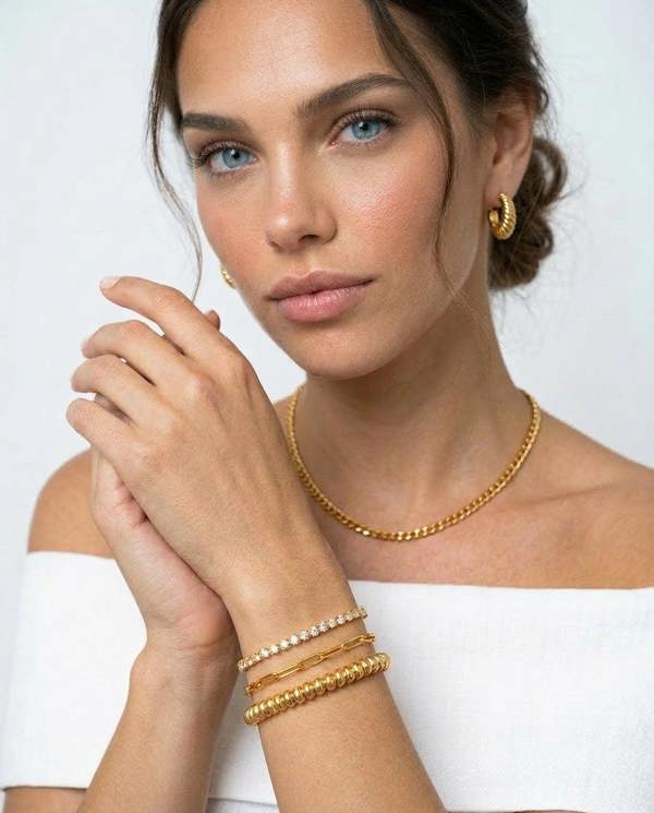 Elk & Bloom 14K Gold Solitaire Tennis Bracelet