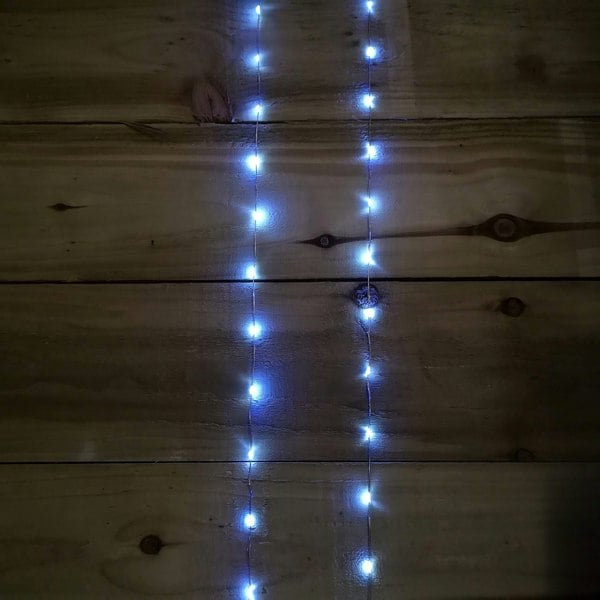 Samuel Alexander 200 LED 10m Premier MicroBrights Indoor Outdoor Christmas Multi Function Battery Operated Lights with Timer on Pin Wire in Cool White