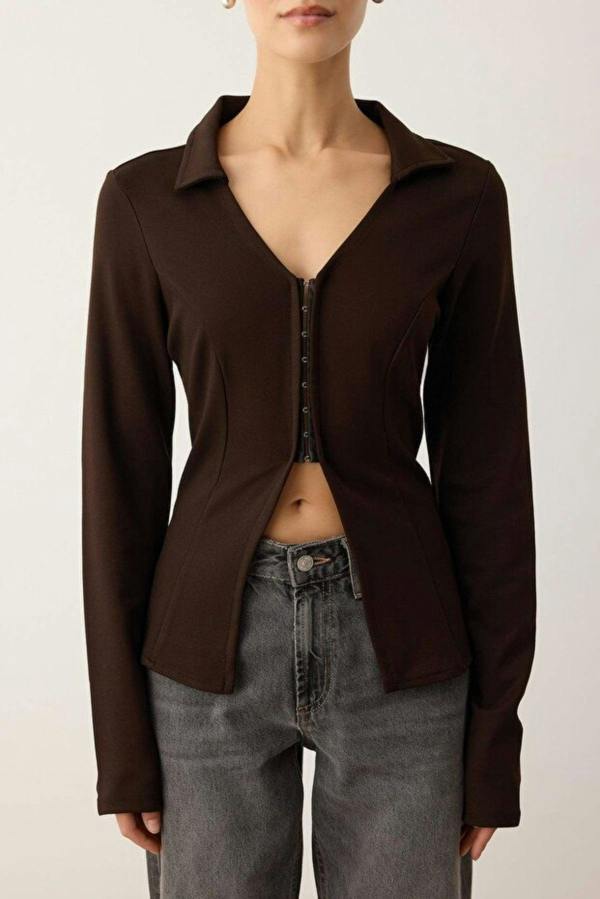 WOVCOR Polo Collar Hooked Fitted Knit Blouse