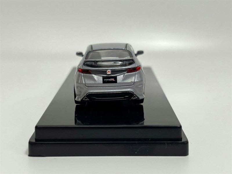 Paragon Honda Civic 2007 Type R FN2 Euro Alabaster Silver Metallic RHD 1:64 Paragon 65394