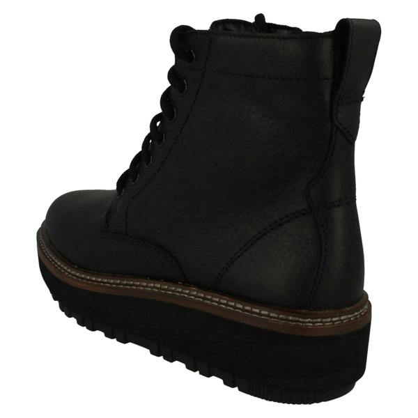 Clarks Ladies Clarks Casual Platform Soled Ankle Boots OriannaW Lace