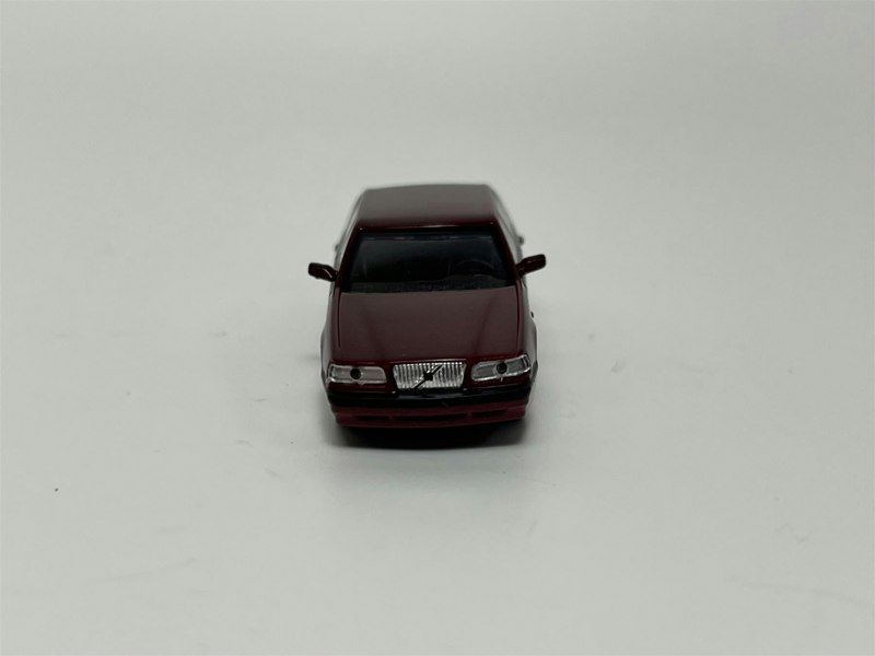 Minichamps Volvo 850 Saloon 1994 Red Metallic 1:87 Scale Minichamps 870171100