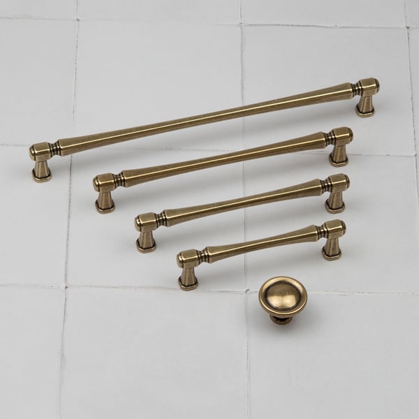 Handle & Home Antique Brass Handles and Coordinating Knob