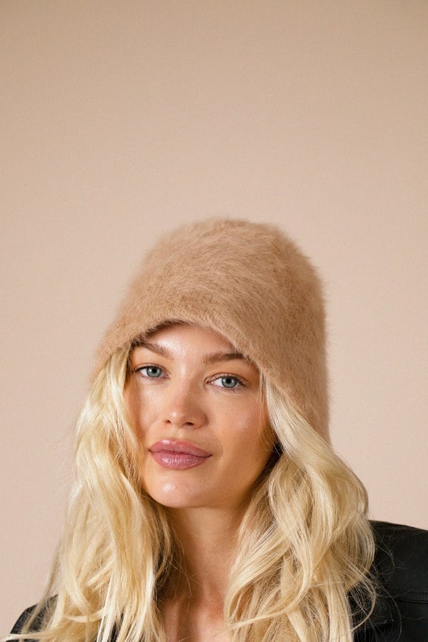 SVNX Soft Seamless Bucket Hat In Beige Brown