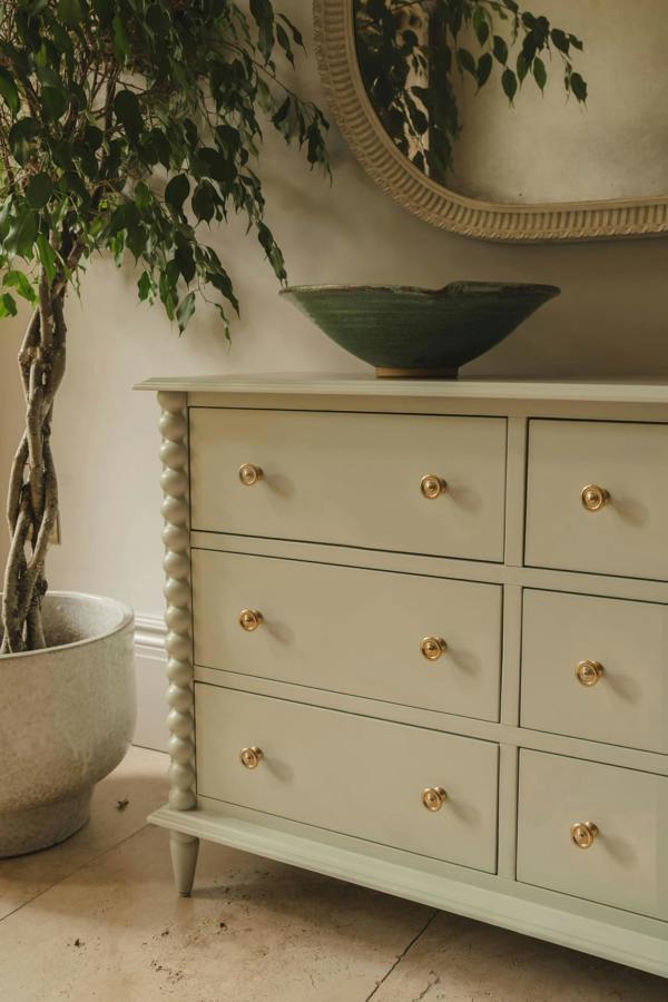 Statement Furniture Cromwell Large 6 Drawer Chest of Drawers with Bobbin Design