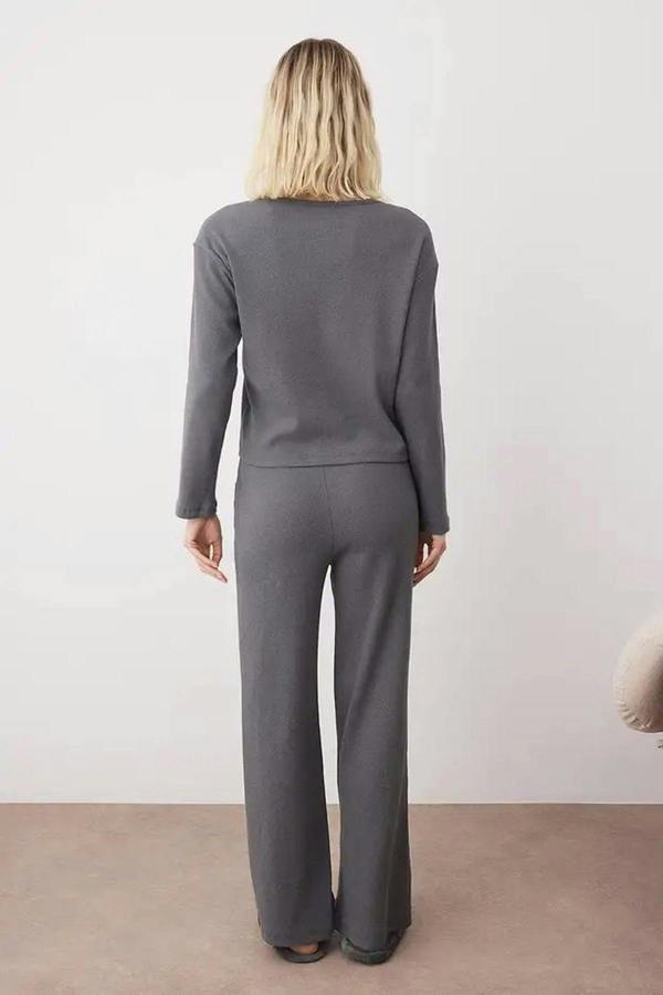 WOVCOR 2-Piece Ribbed Long-Sleeve Pajama Set