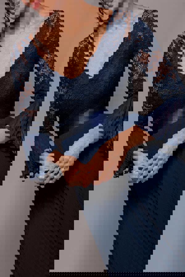 Scalloped Lace Bodice Pleated Chiffon A Line Maxi Dress - Navy Blue DR4390