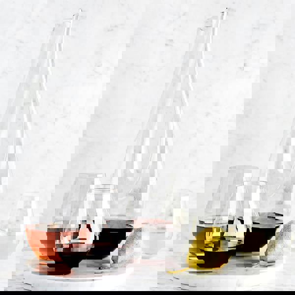 Gr8 Home Wine Decanter U-Shape Blown Glass Aerating Red Wine Carafe Pourer Dispenser 1.5L