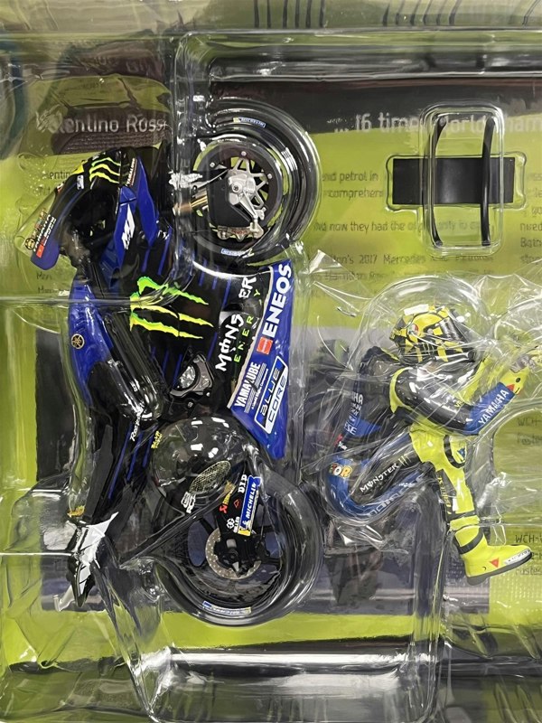 Minichamps Valentino Rossi and Lewis Hamilton Yamaha YZR Valencia 2019 1:12 Minichamps 122194446