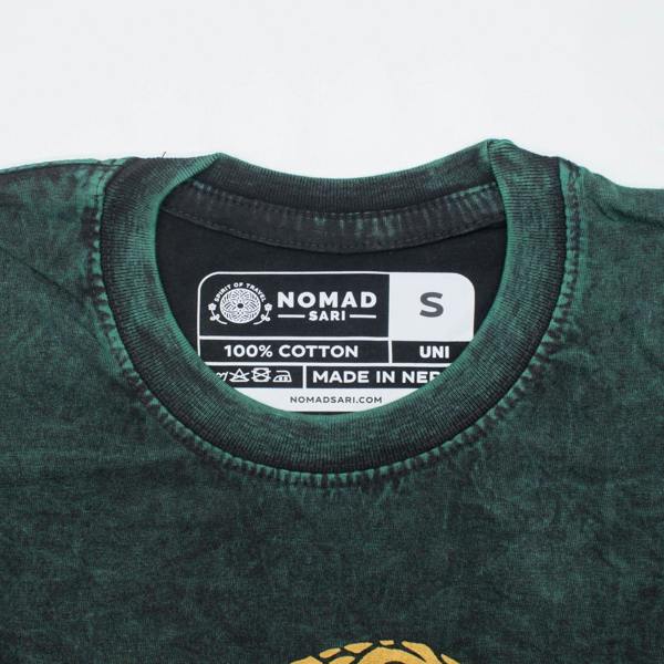 Green T-shirt neckline label: 100% cotton, Nomad Sari, size S