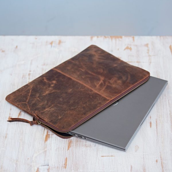 Paper High Buffalo Leather 14 inch Laptop Case