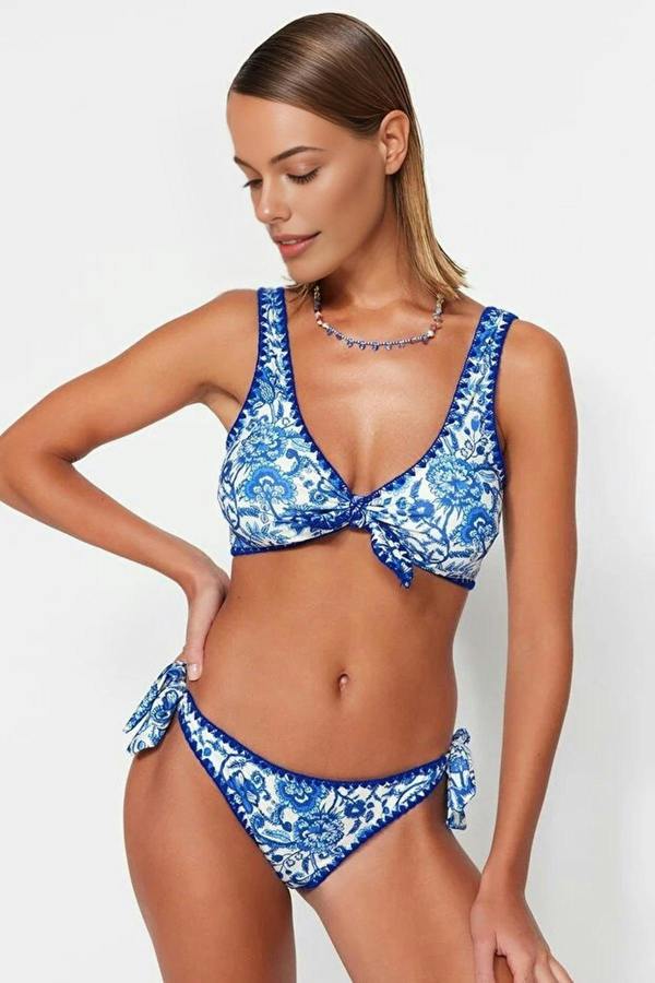 WOVCOR Shawl Pattern Embroidered Regular Waist Bikini Bottom