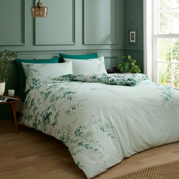RHS Scenic Leaves Reversible 200 Thread Count Cotton Duvet Cover Set