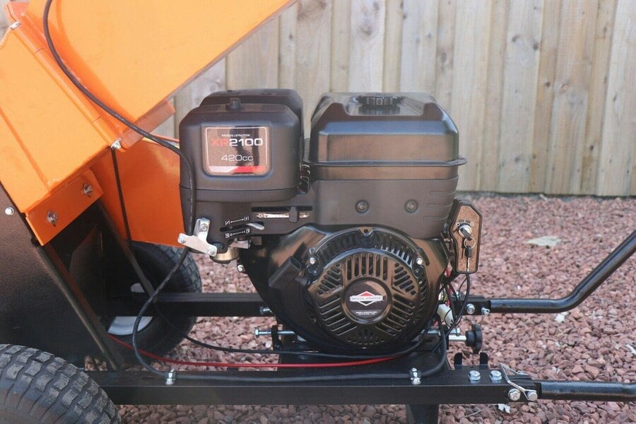 Rock Machinery CVR-85 13hp Venom Chipper